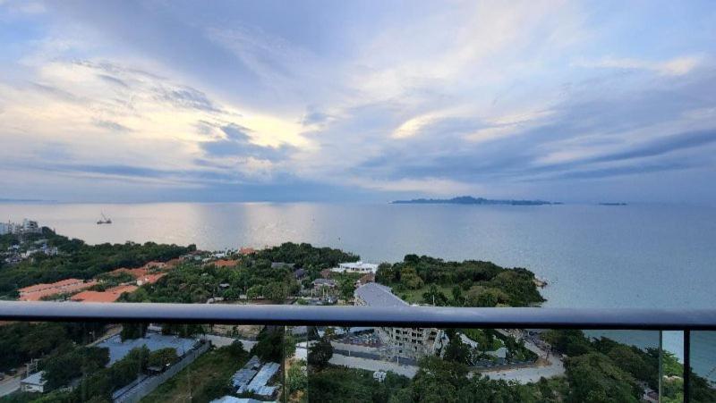 Andromeda Seaview Condo Near Beach Pattaya ภายนอก รูปภาพ